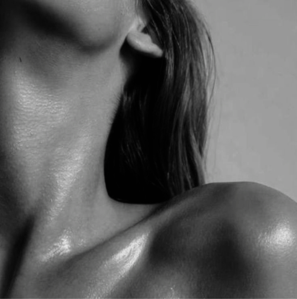 The Sculpted Glow Airbrush Tan at Elizabeth Grace Beauty in South Charleston, WV