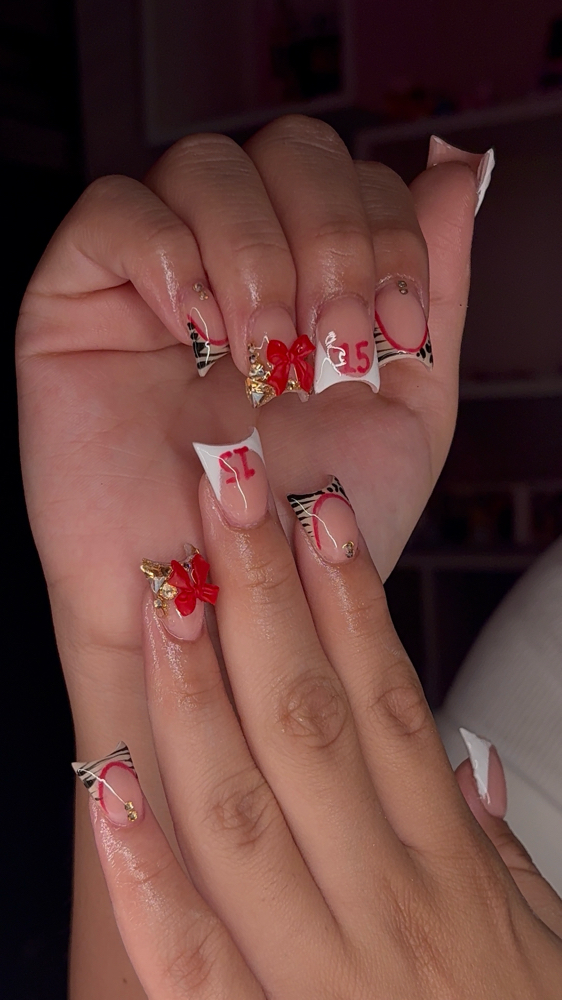 Refill at Twinklenailsbybel in wimauma, FL