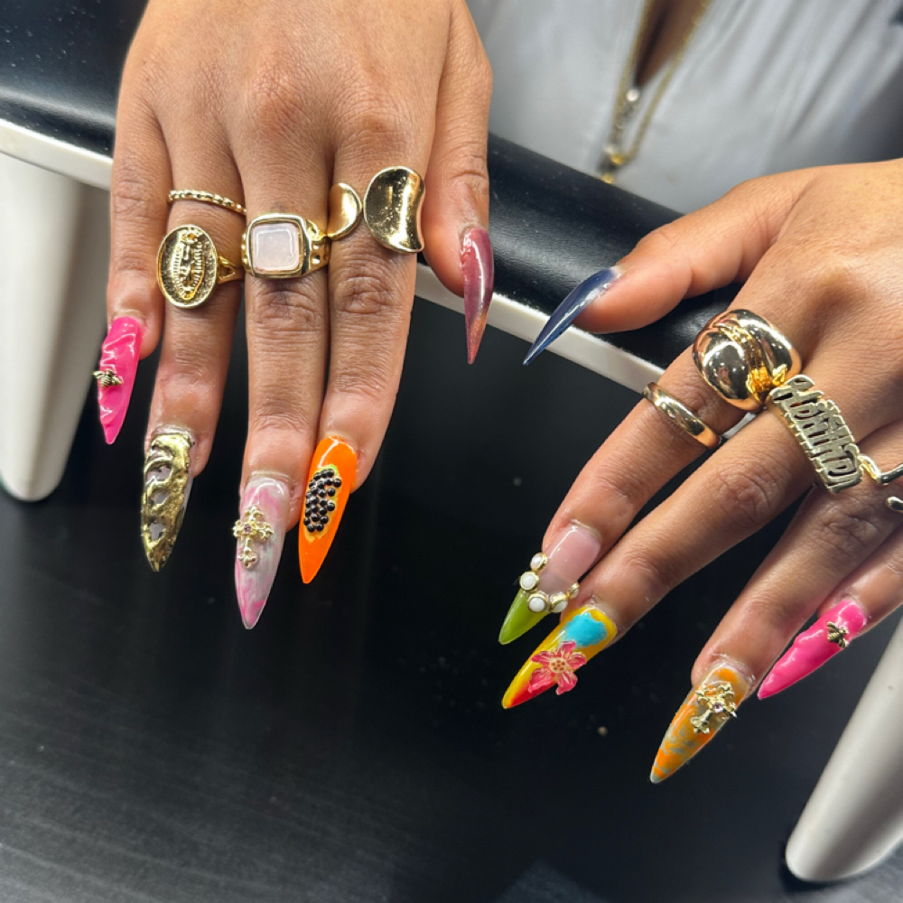 Freestyle Manicure at Fresh Sets Harlem in New York, NY