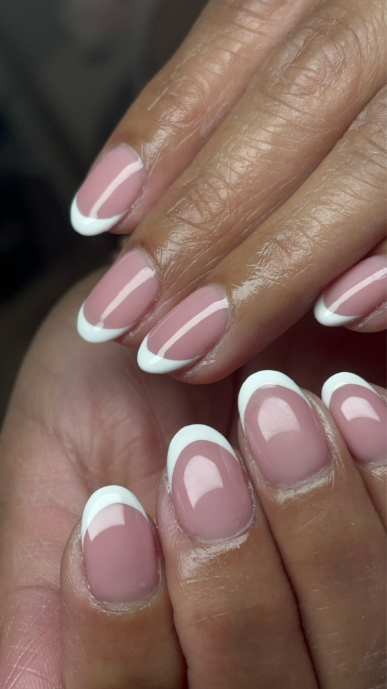 No Chip Manicure