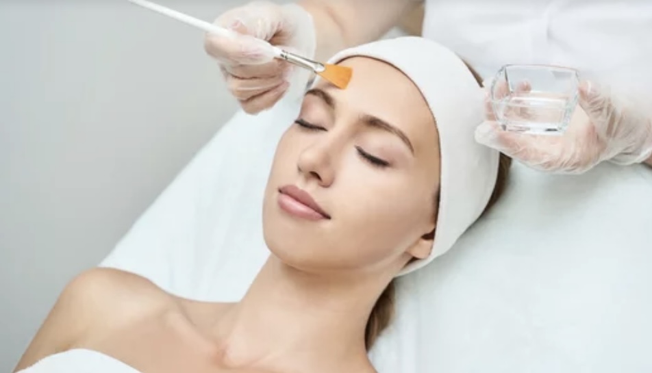 Glycolic Chemial Peel + Mask
