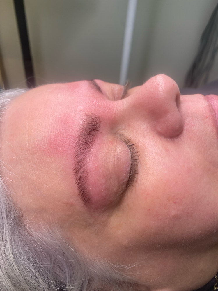 Brow Lamination And Tint