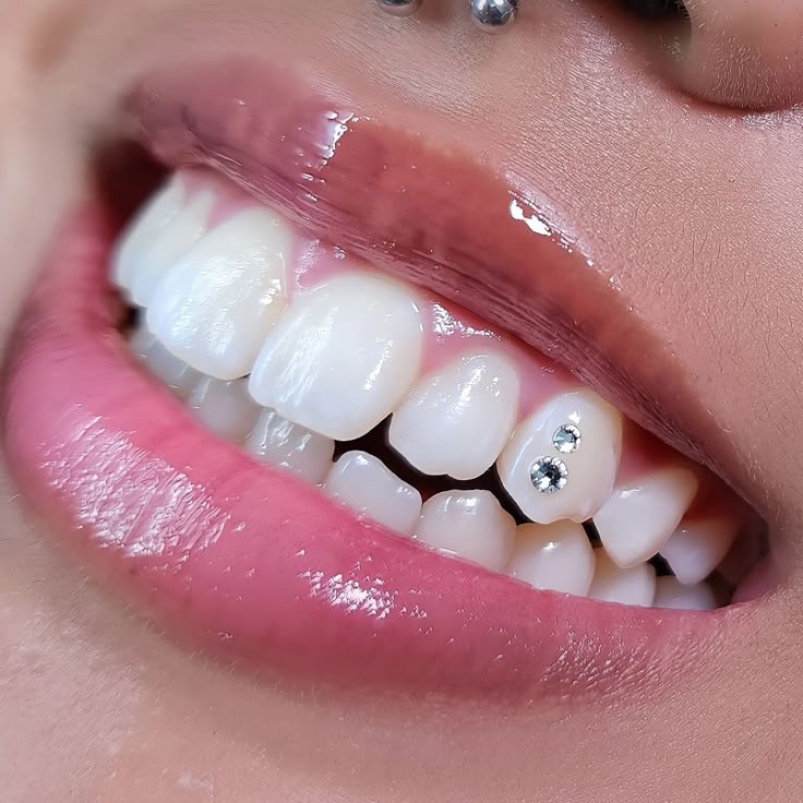 Tooth Gem ( 2 Gems Only )