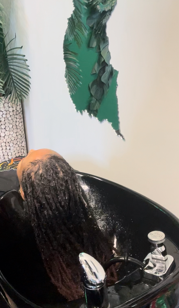 Loc Detox- Retwist&Style Included