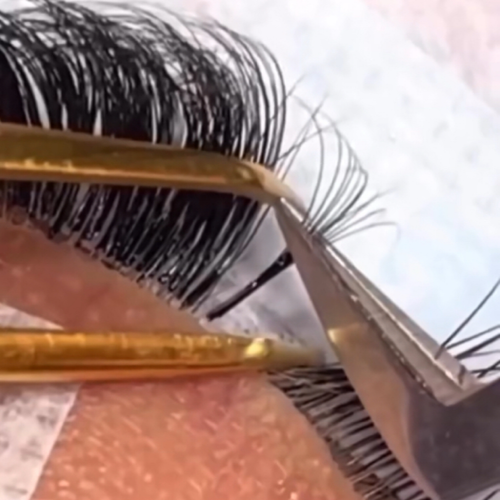 1:1 Lash Training Certification