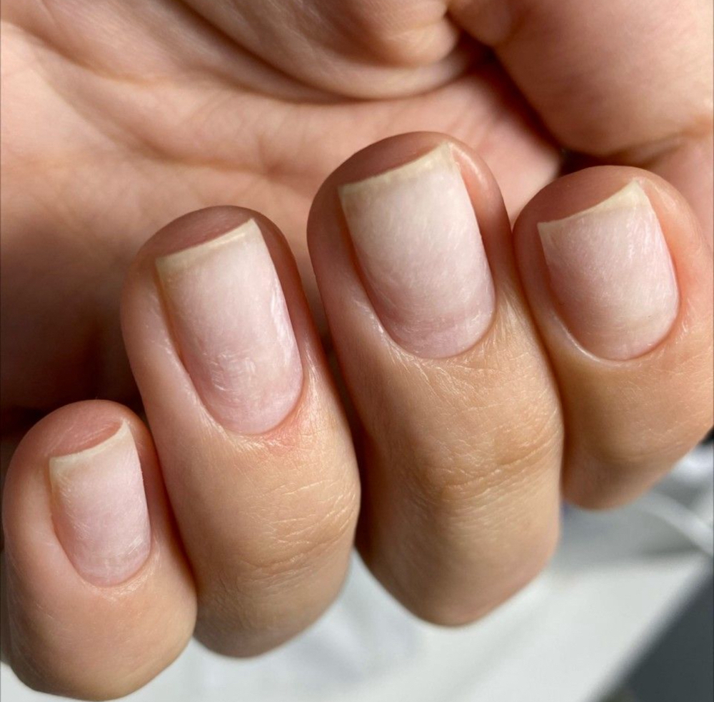 REGULAR MANICURE