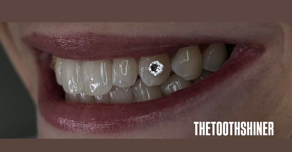 1 Swarovski Tooth Gem