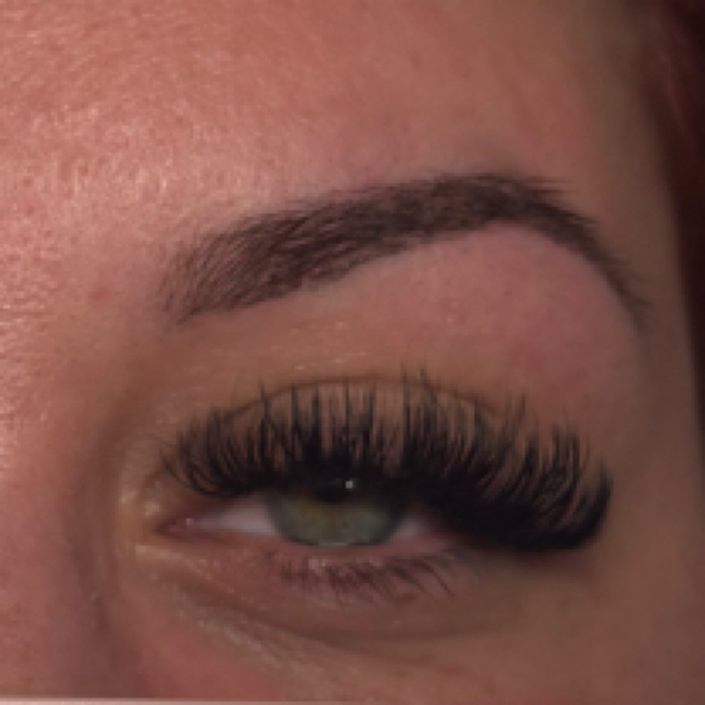 Mega Volume Full Set at L.E.N Beauty Studio in Round Lake Park, IL