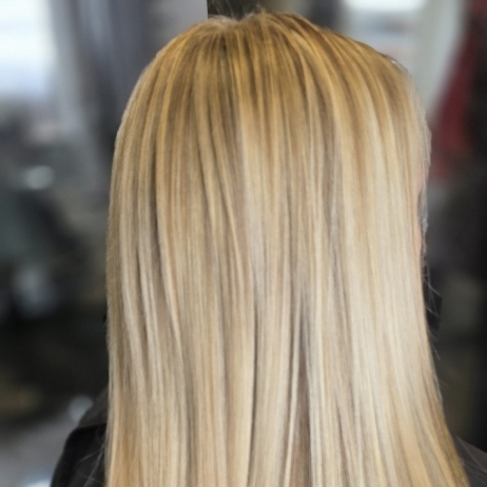 Full Highlight's at Capelli Salone' LLC in New Berlin, WI