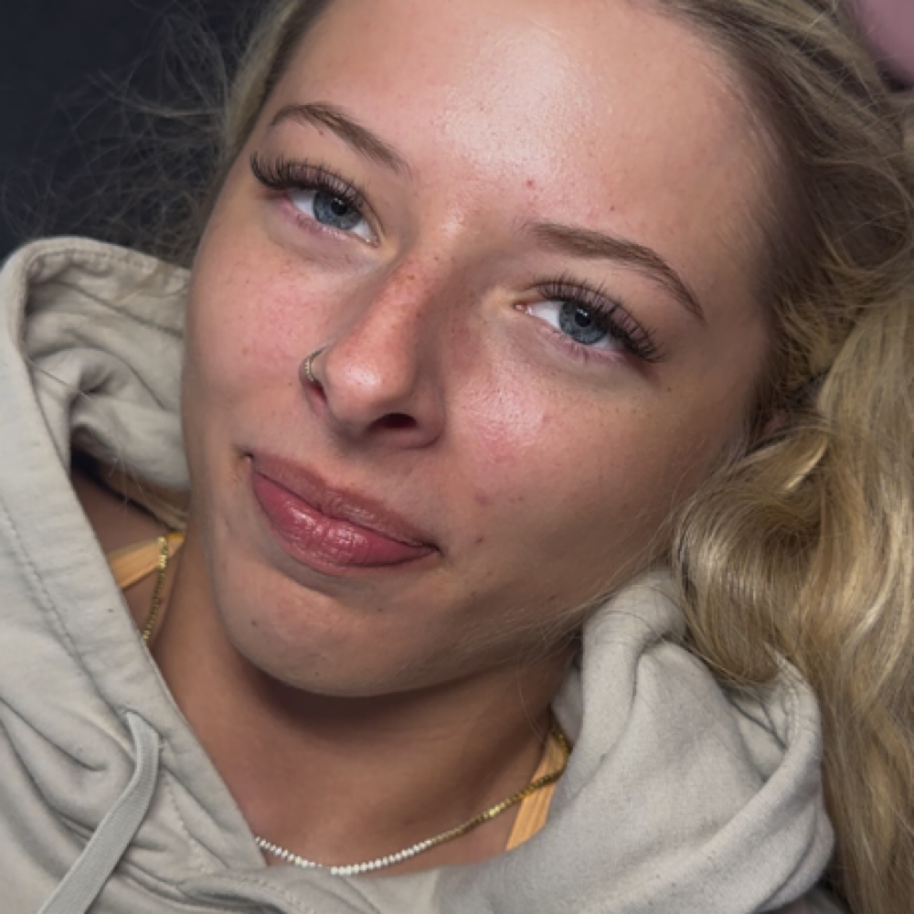 Hybrid Lash Extension Fill In at Mini Salon Co. in Bay city, MI