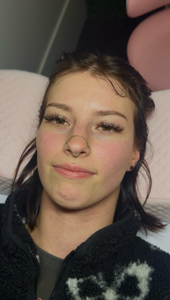 Hybrid Lash Extension Fill In