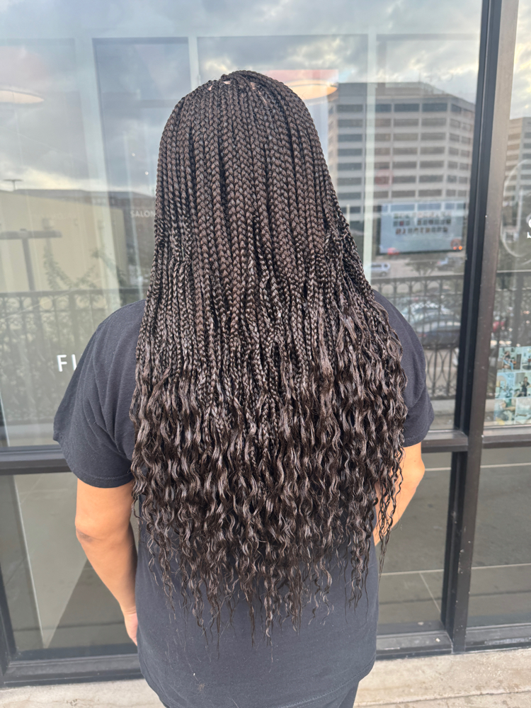 Boxe Braids at Fifi in Houston, TX