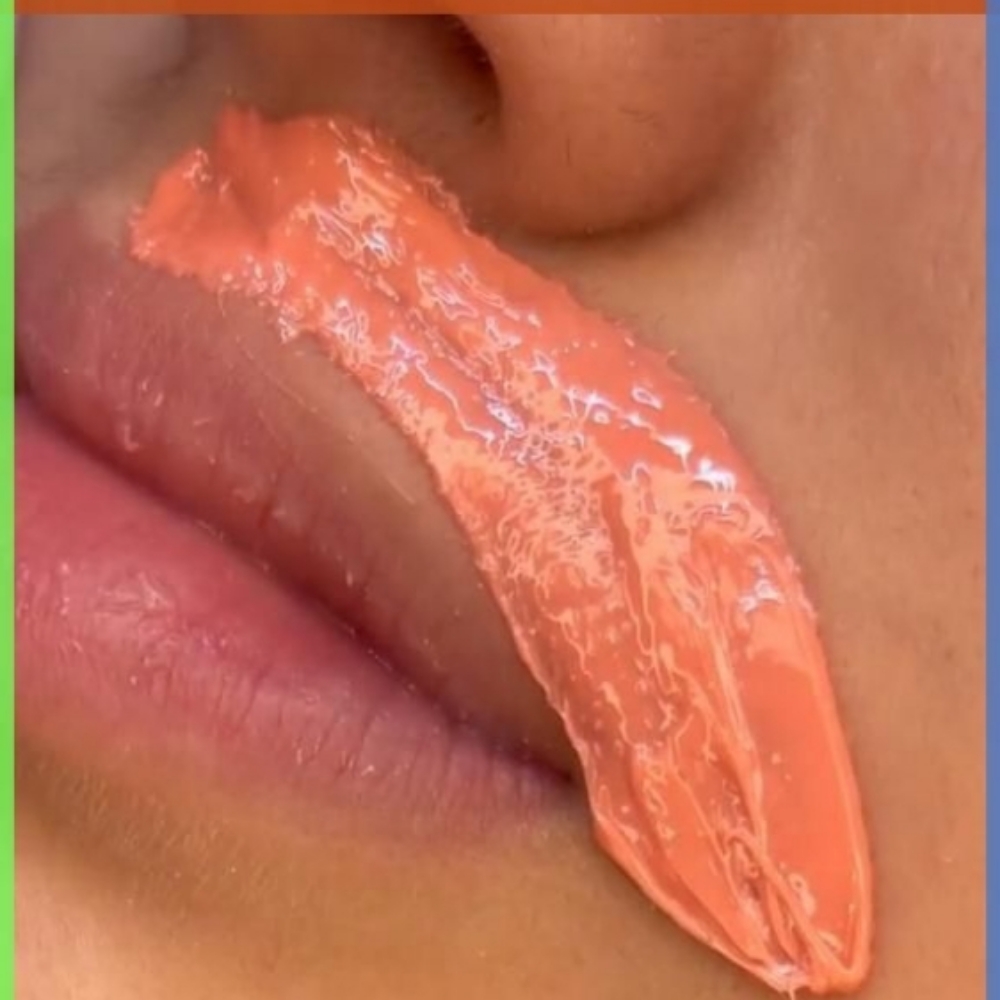The Lip Whisper at GloEnvy Studio in Warren, OH
