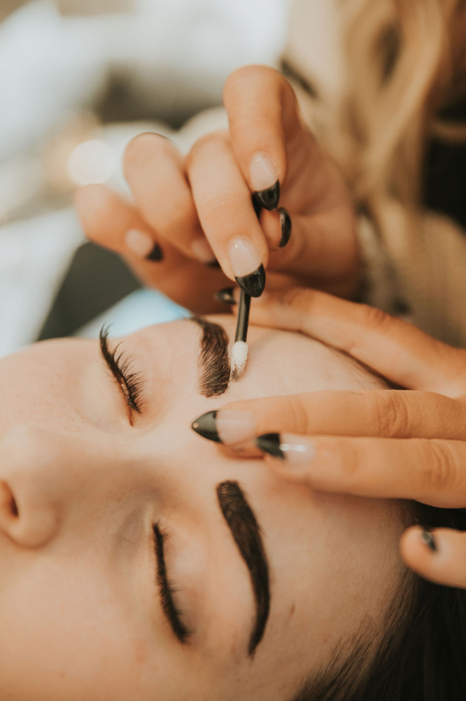 Brow Tint