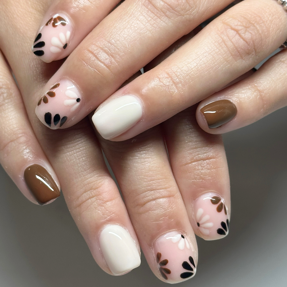 Structured Mani- Basic Art