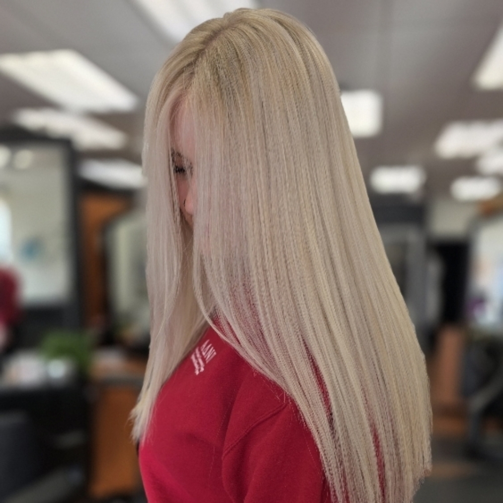 New Client Full Foil at Blonding With Latisha in Andover, KS