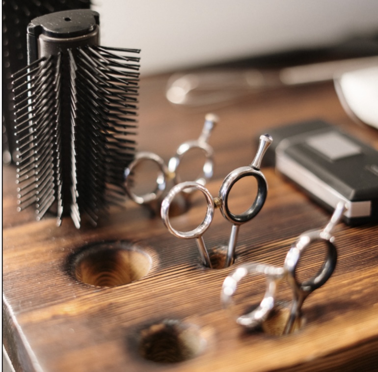 Men Haircut (no barbering)