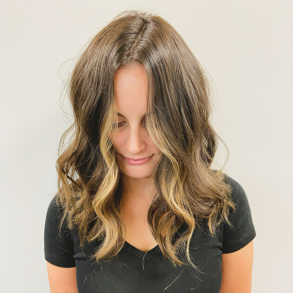 Root Color With Mini Highlights