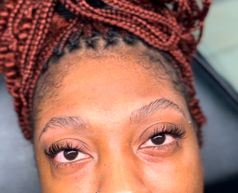 Gentle Brow Threading + Sculpt