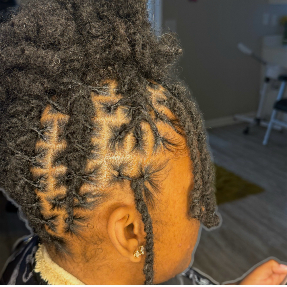 Sassy Crochet Retwist at Sassy Locs ATL LLC in Griffin, GA