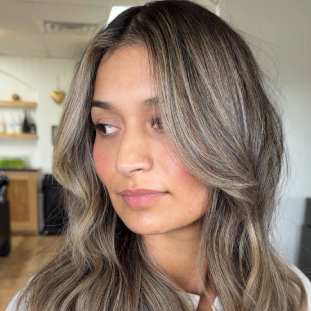 Root Smudge + Gloss at HAIR BY DIANNA Unleashed at The Beauty Cove in Camarillo, CA