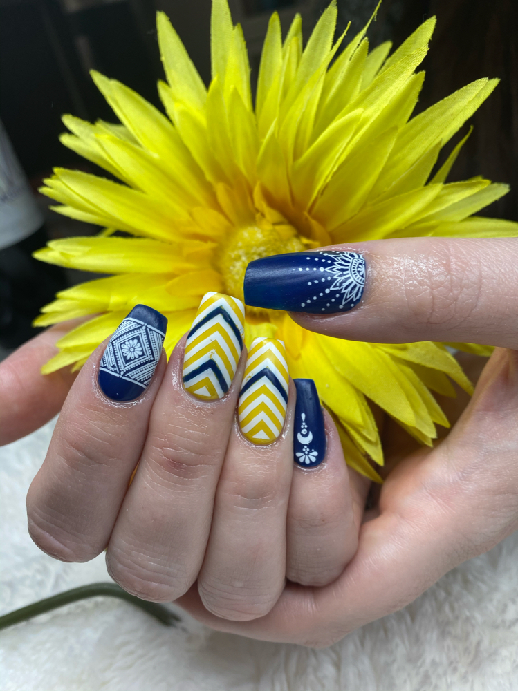 4+ Acrylic Fill at Polished Up Nails in Hagerman, ID