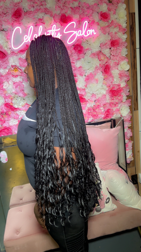 Small Goddess Knotless