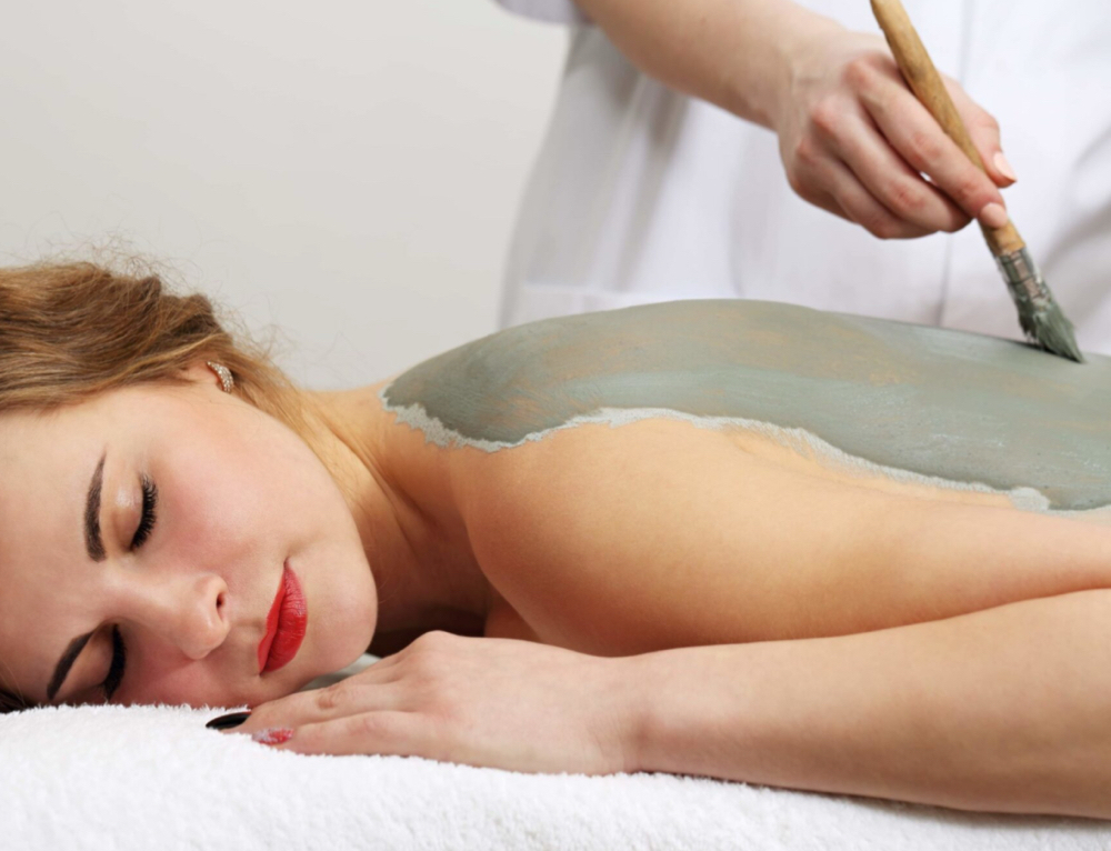 Back Facial at Maggie Reese’s Spa Retreat in Ca, CA