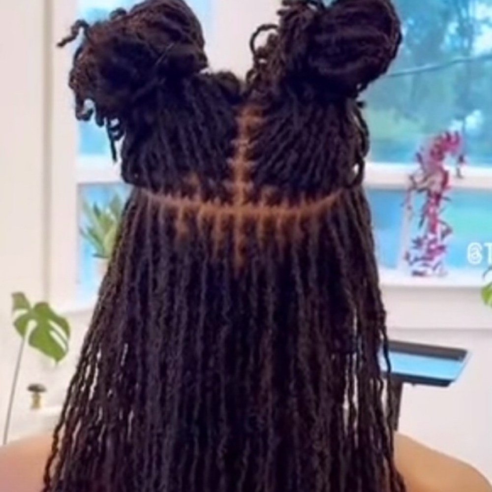 Micro Loc With Extensions at Elegance Redefined in Belden, MS