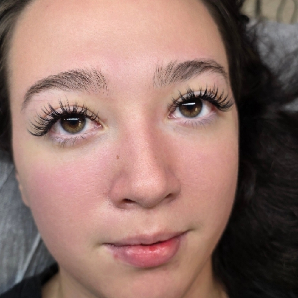 Designed Wet Set(popular) at LASHME Uyen Beauty Studio in San Diego, CA