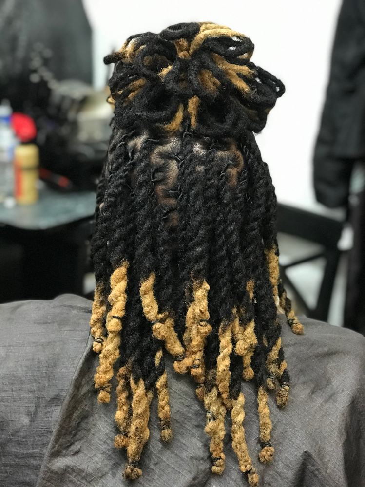 Loc Tip Color/ Retwist And Style
