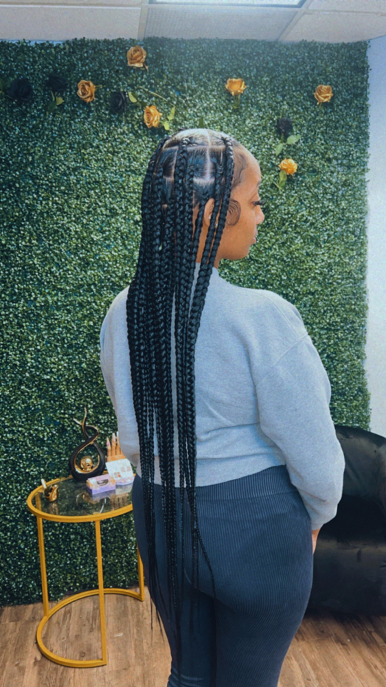 Large knotless braids