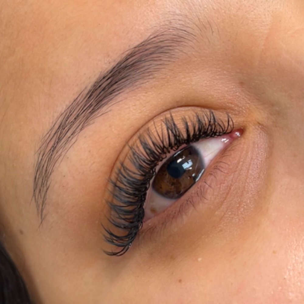 Wet Set Full Set at Pretty Please Lashes in Tacoma, WA