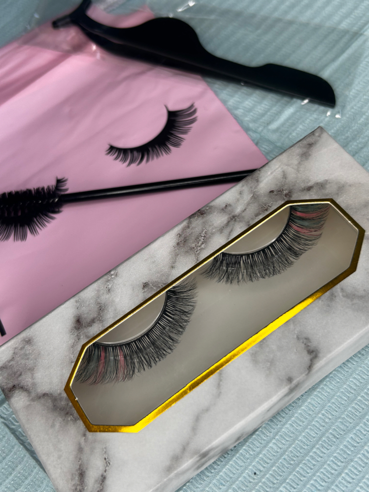 Strip Lashes