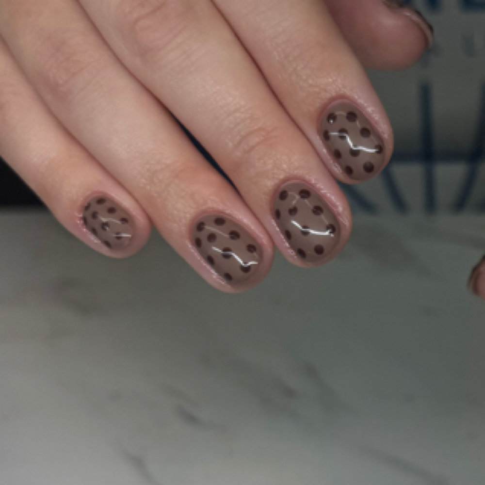 gel manicure at Hardin’s Hardcore Beauty in decatur, TX