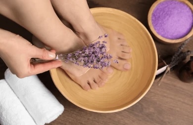 Deluxe Blossom Pedicure