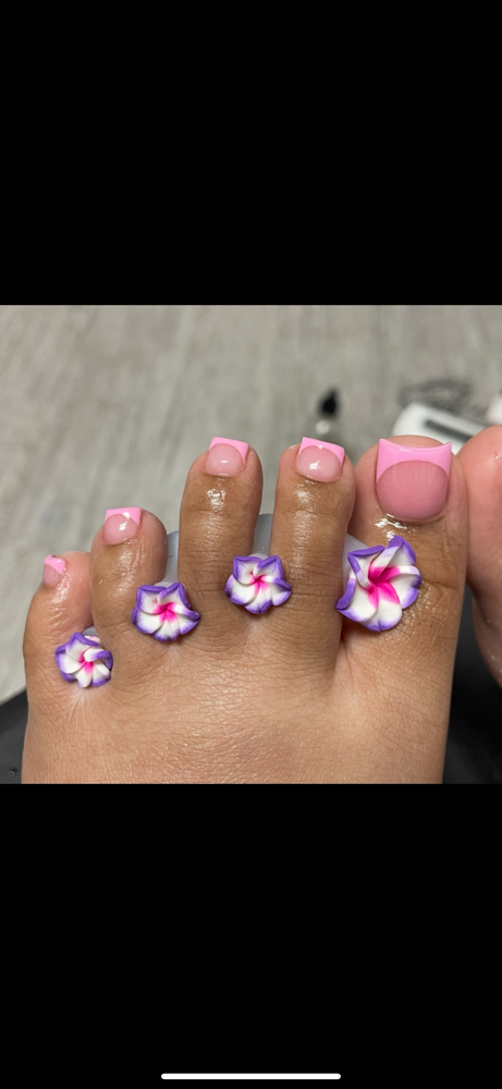 TOES