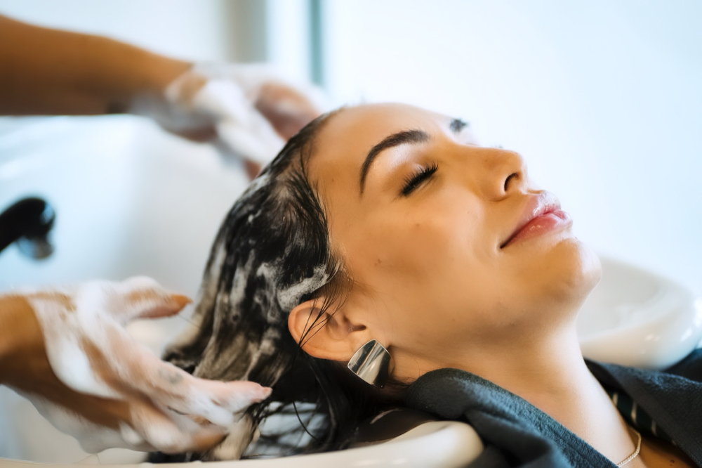 Scalp Massage (5 OR 10 Min)
