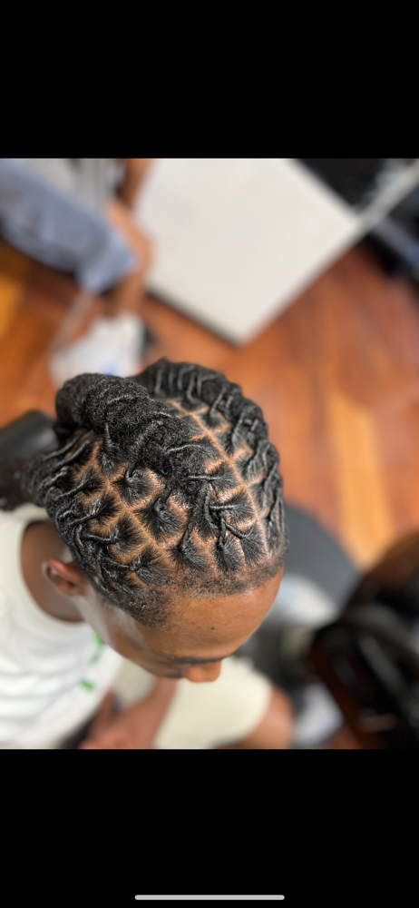 Locs Retwist at Braidsby_hami in Seattle, WA
