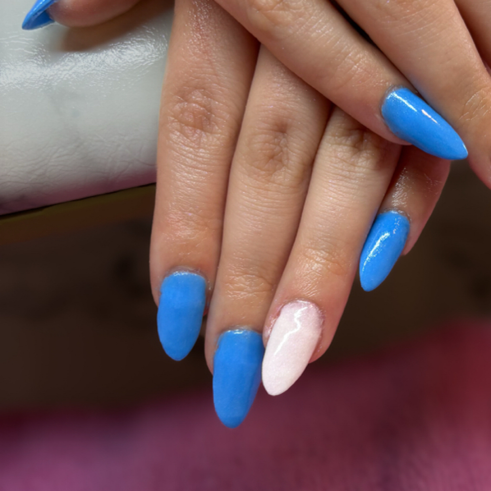 Dip Nails- Dee at Salon 31 in Huntington, WV