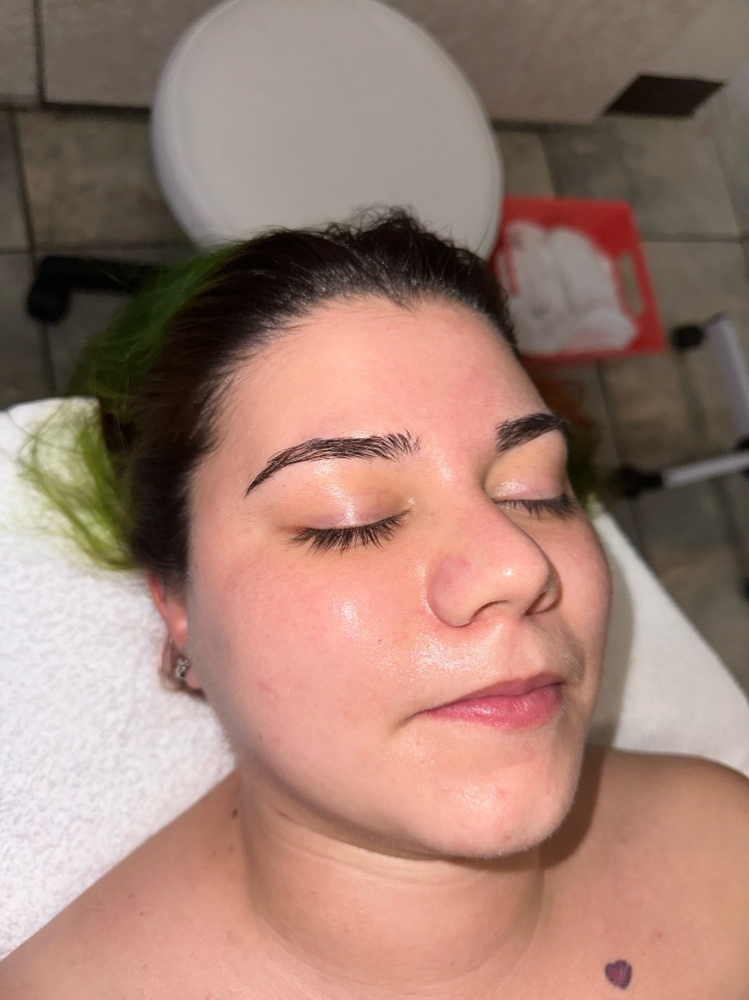 Deluxe New Client Facial