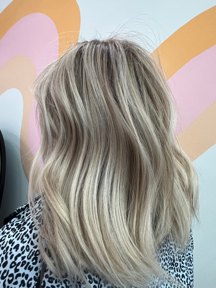 Partial Highlight/ Balayage & Style