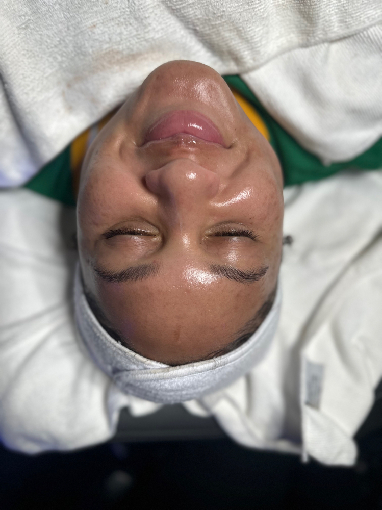 Glass Skin Facial