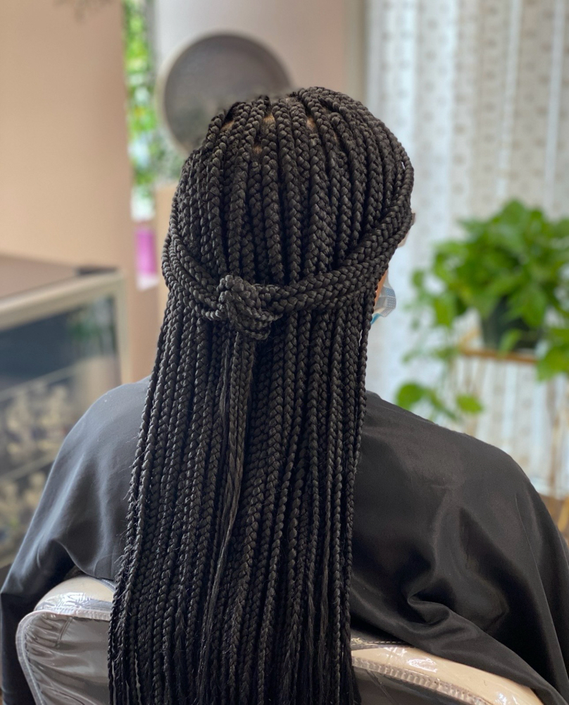 Knotless Box Braids/ Hair Included