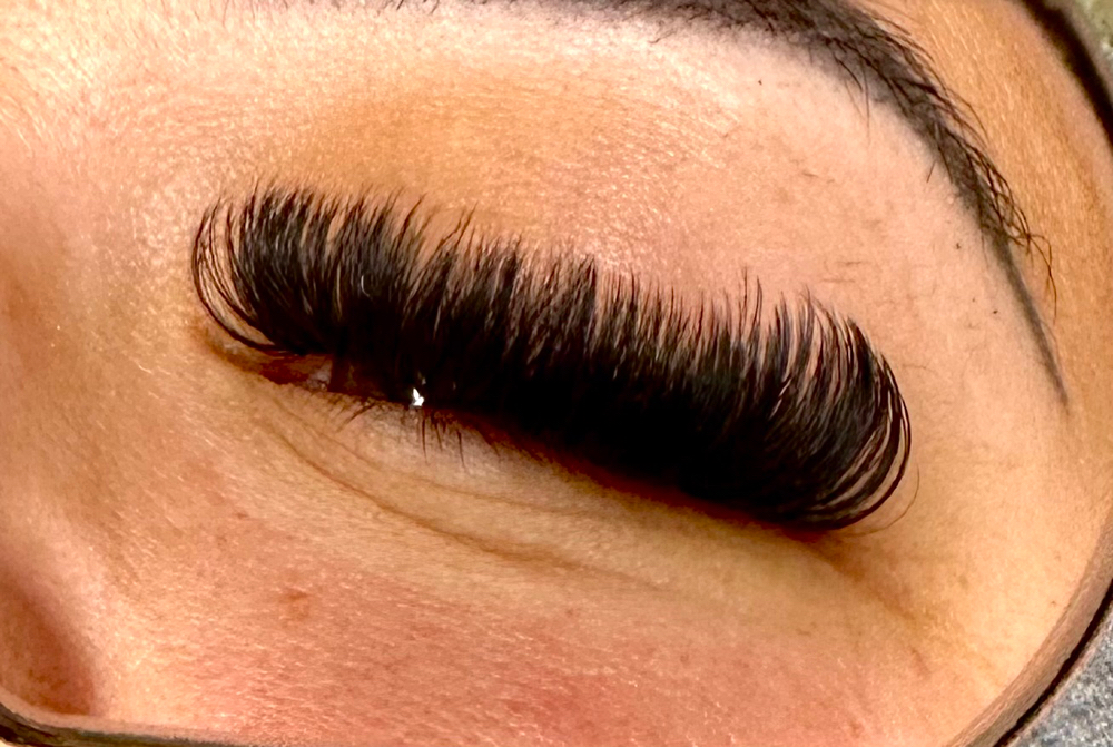 Mega Volume Full Lash Set