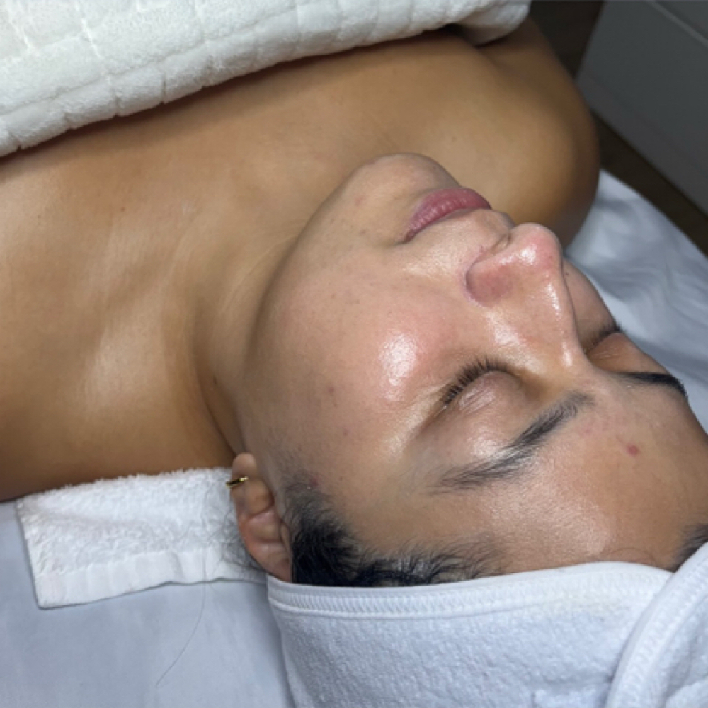 Hydra Infusion Facial at Diamond Beauty Studio in Rialto, CA