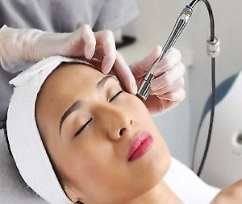 Deluxe Microdermabrasion Facial
