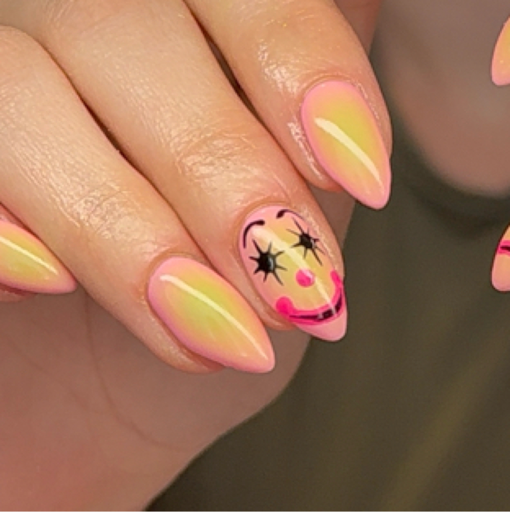 simple designs β on 3-5 fingers at The Nail Therapist in Nampa, ID