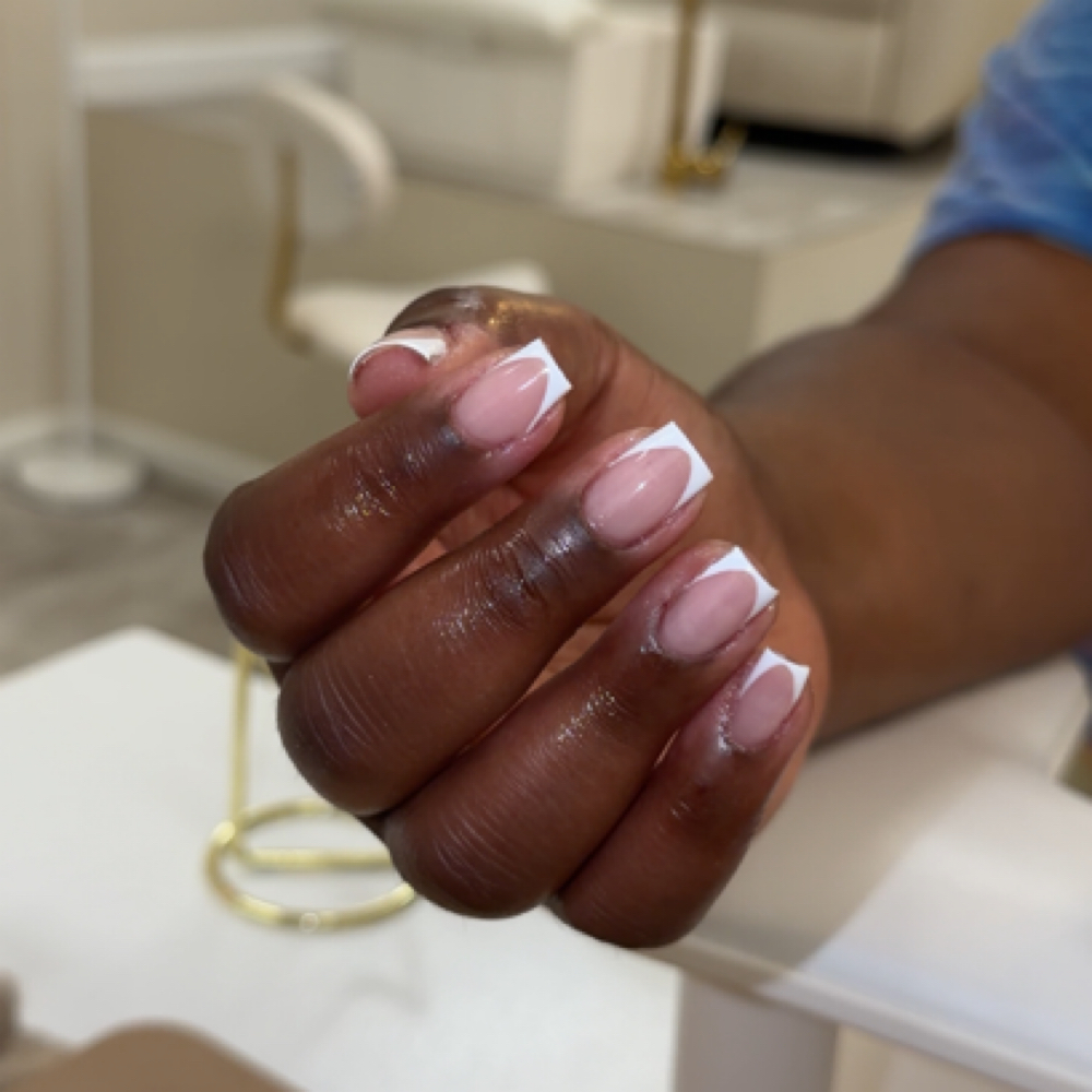 Manicure at RKNAILBAR in Durham, NC