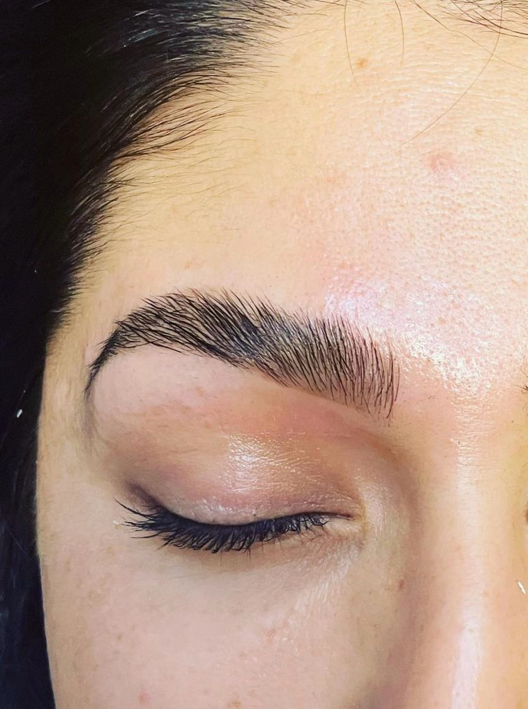 Brow Lamination &Tint